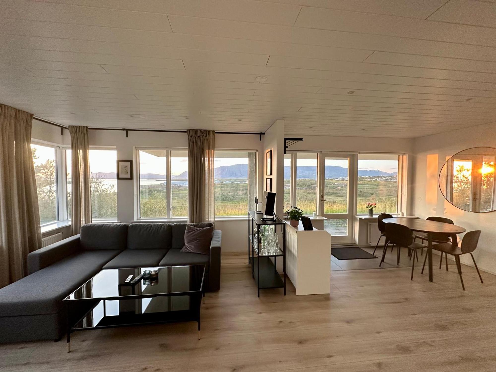 Charming 1-Bedroom Condo With Stunning View Reykjavik Exterior photo